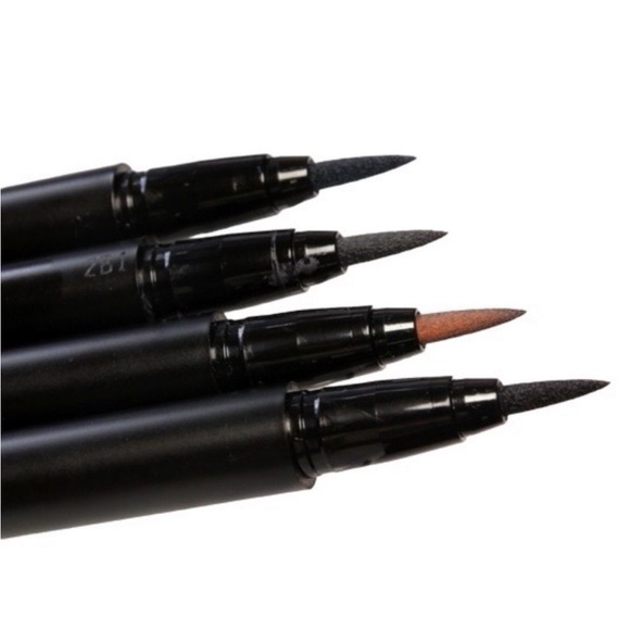 NARS Stylo Eyeliner Unrestricted Matte Liquid Eyeliner - Picture 3 of 3